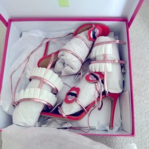 Authentic Brand New ALZUARR Paris  “THE LORA MUST HAVE” Shoe size 39